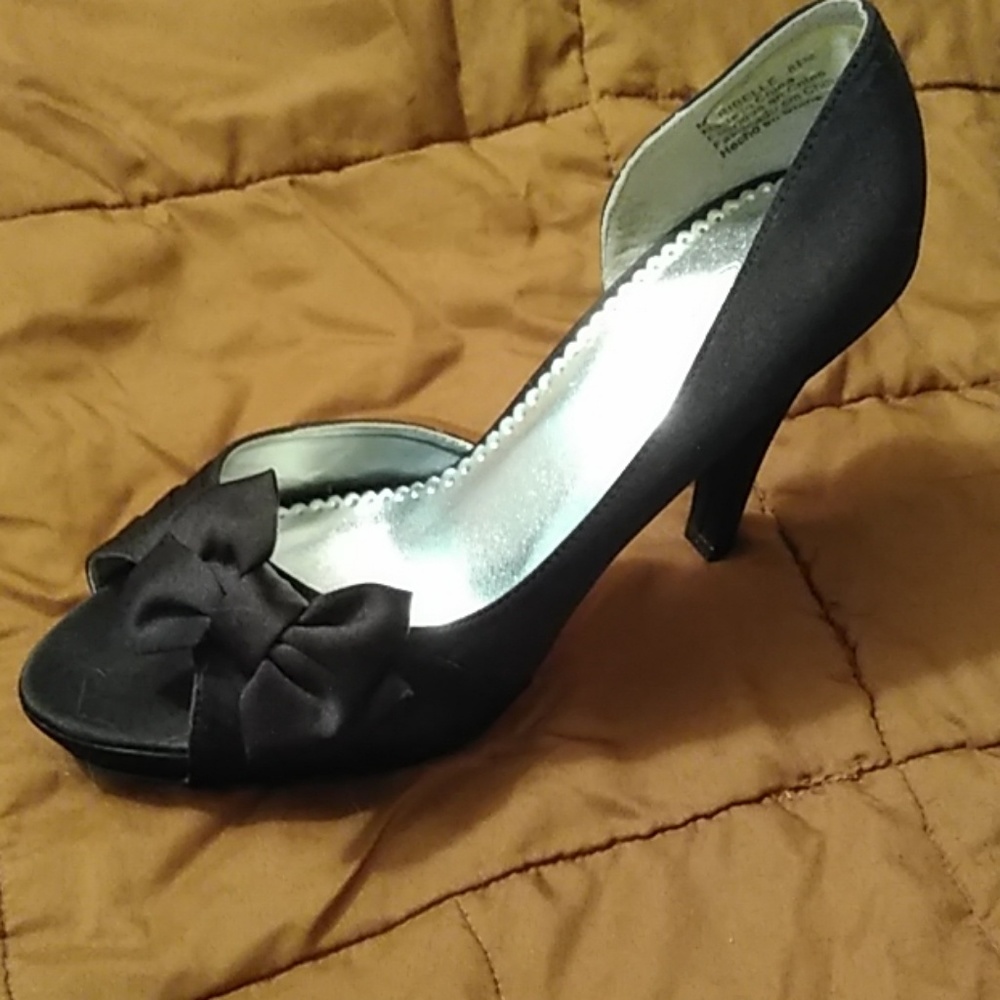 Michaelangelo black satin peep toe - Picture 6 of 6